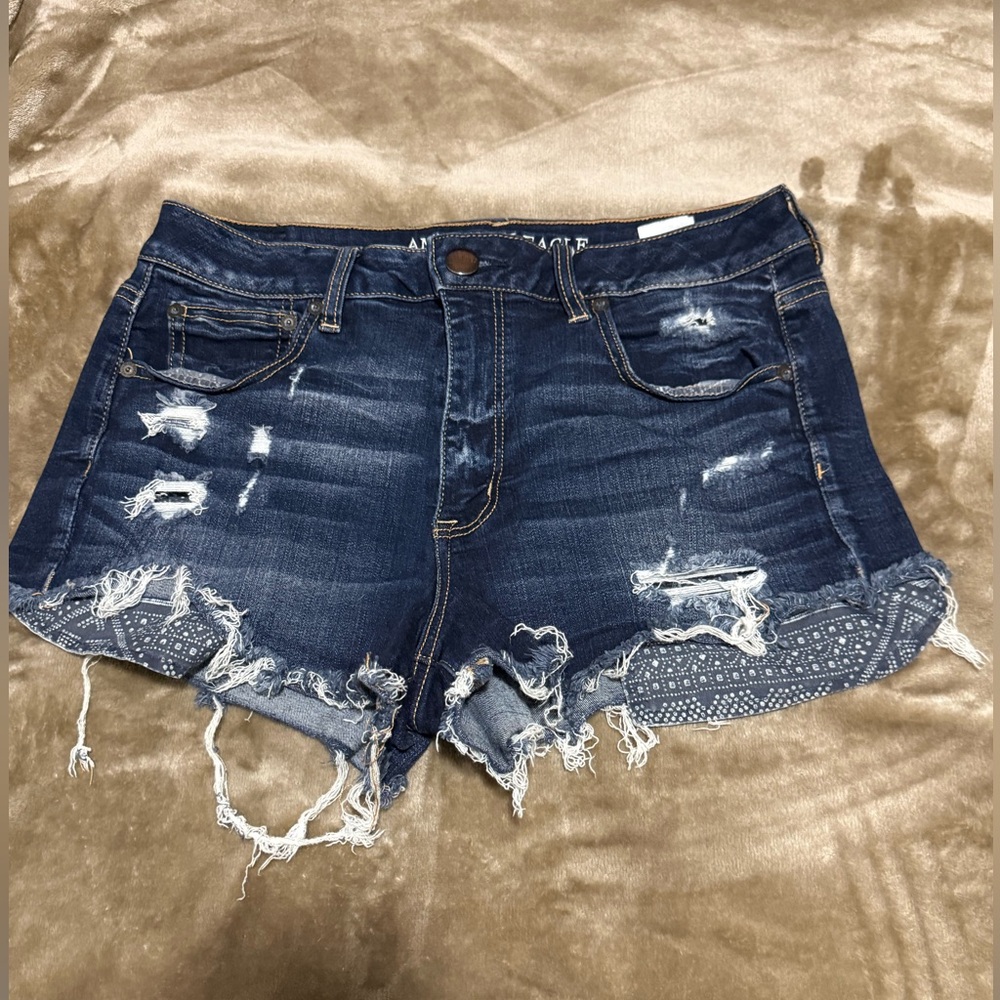 American Eagle High-Rise Distressed Denim Shorts - Dark Blue